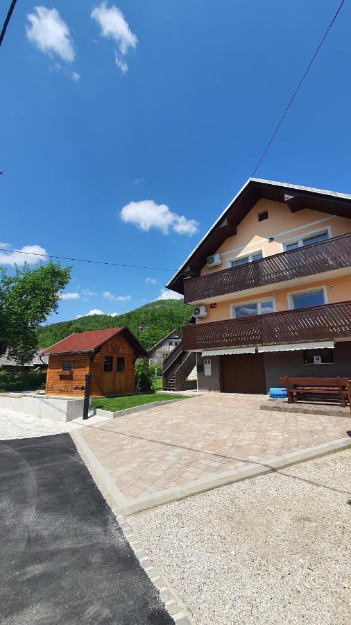 Apartment Tijana Nomenj Buitenkant foto